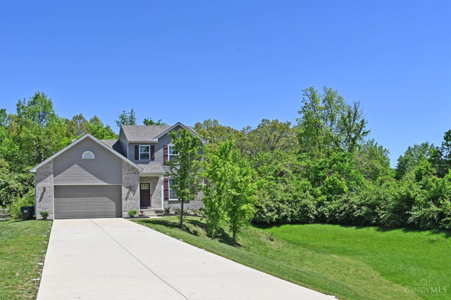 8906 Summer Crest Drive, Colerain Twp, Ohio image 3
