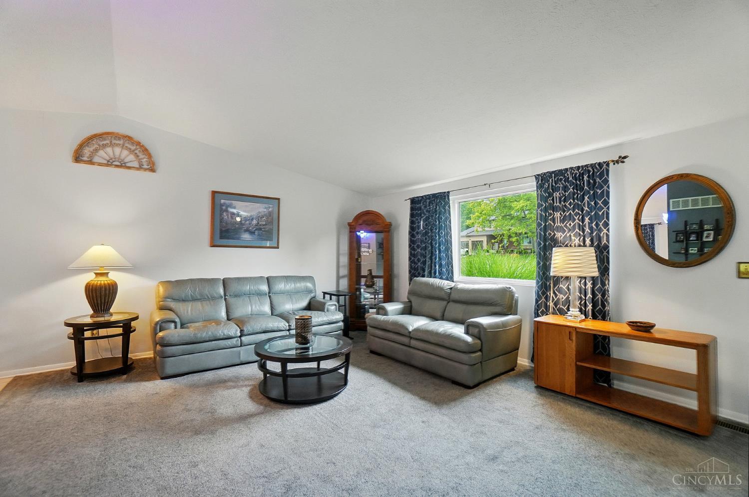 5605 Bluepine Drive, Cincinnati, Ohio image 7