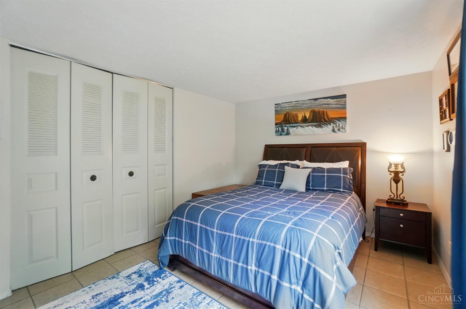 5605 Bluepine Drive, Cincinnati, Ohio image 15