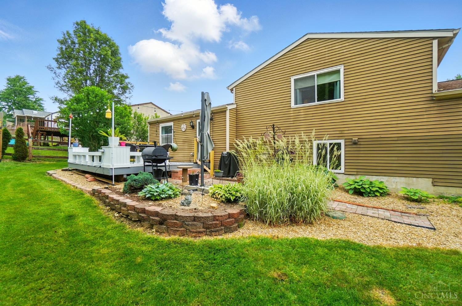 5605 Bluepine Drive, Cincinnati, Ohio image 28
