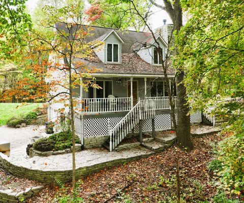 Photo of 111 W Everton Road, Connersville-IN, IN 47331 (MLS # 1859702) Photo of 111 W Everton Road, Connersville-IN, IN 47331 (MLS # 1859702)