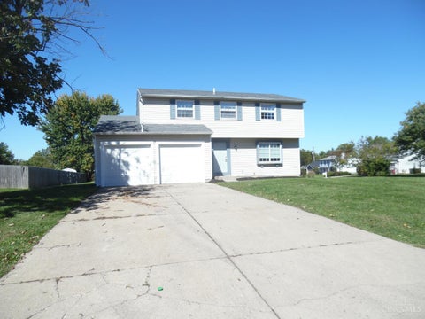 Homes For Sale - 6532 Coachlight Way<br/> West Chester, OH 45069