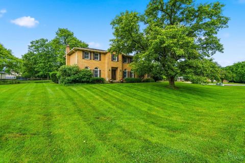 Homes For Sale - 8334 Mary Beth Drive<br/> West Chester, OH 45069