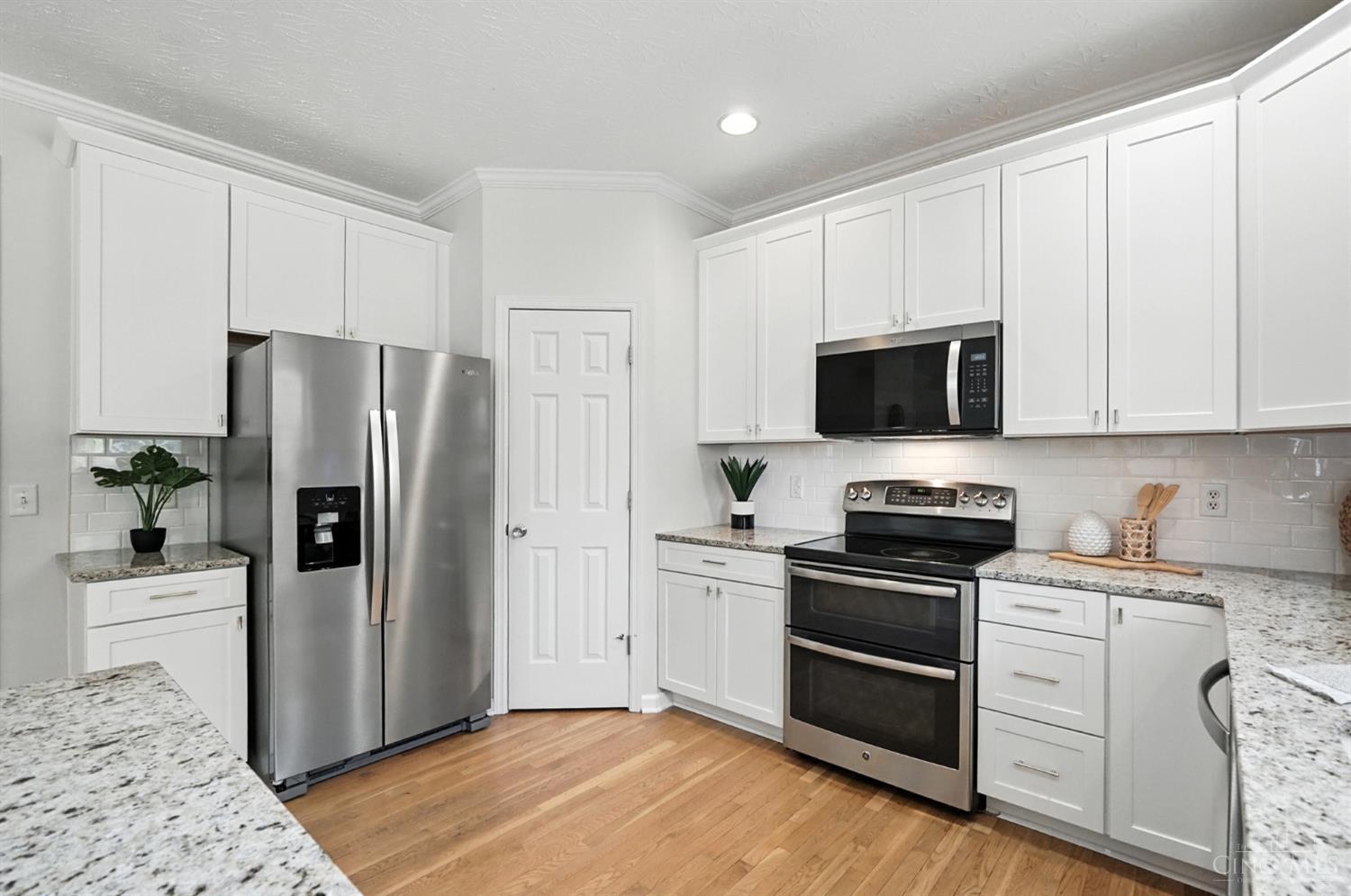 Deerfield Twp., Ohio 45040, United States, 4 Bedrooms Bedrooms, ,4 BathroomsBathrooms,Residential,Active,195818