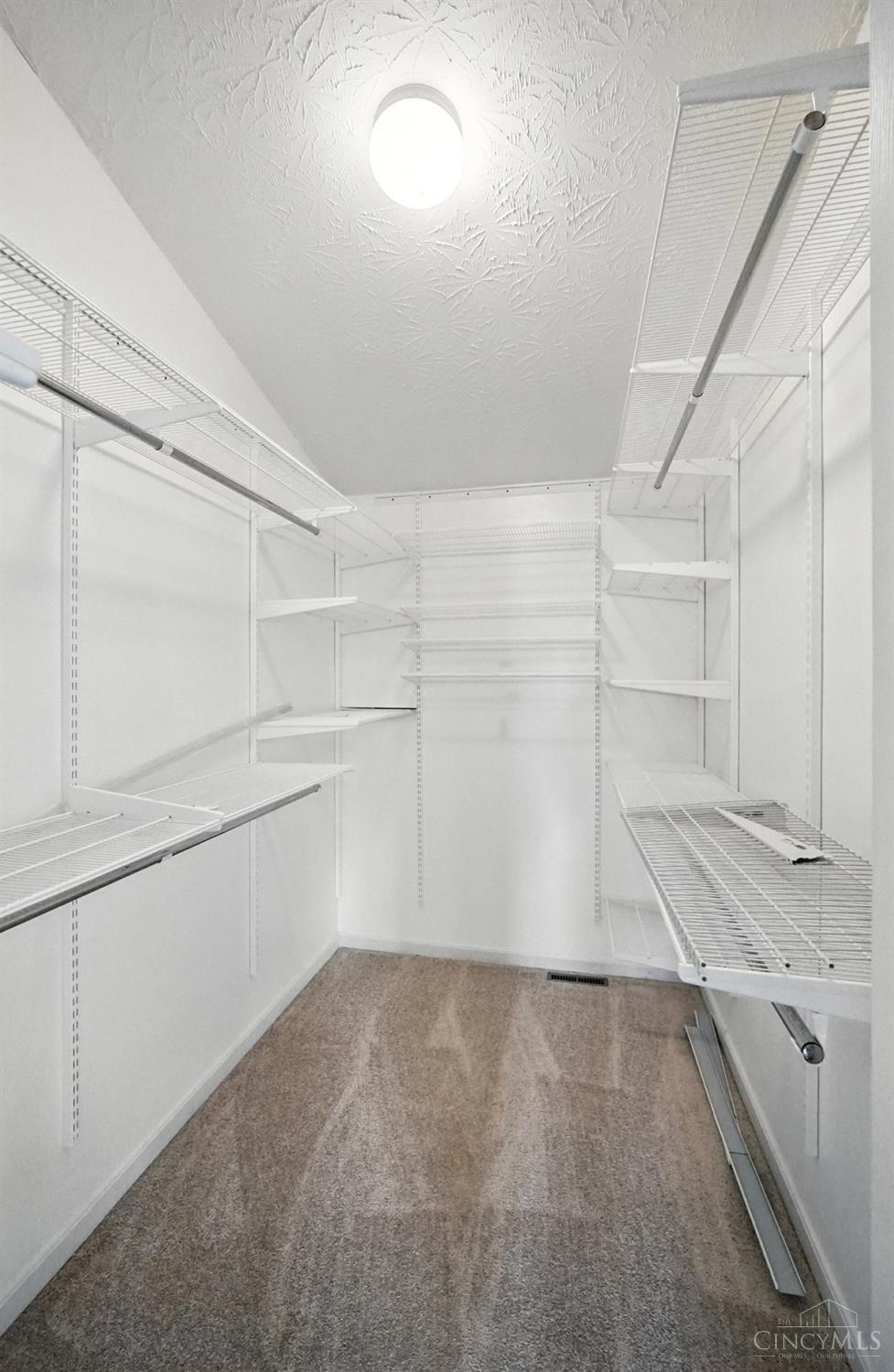 Deerfield Twp., Ohio 45040, United States, 4 Bedrooms Bedrooms, ,4 BathroomsBathrooms,Residential,Active,195818