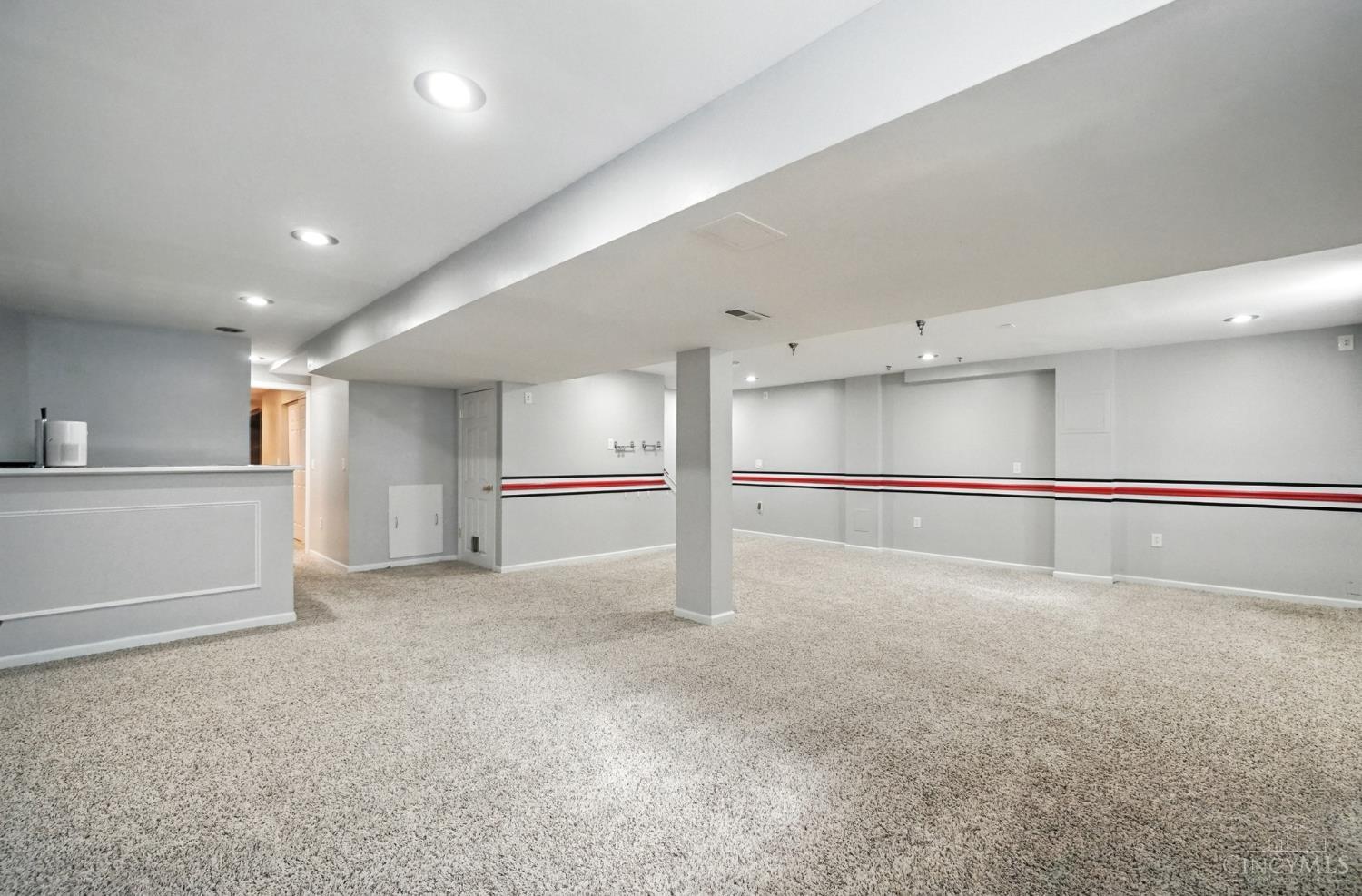 Deerfield Twp., Ohio 45040, United States, 4 Bedrooms Bedrooms, ,4 BathroomsBathrooms,Residential,Active,195818