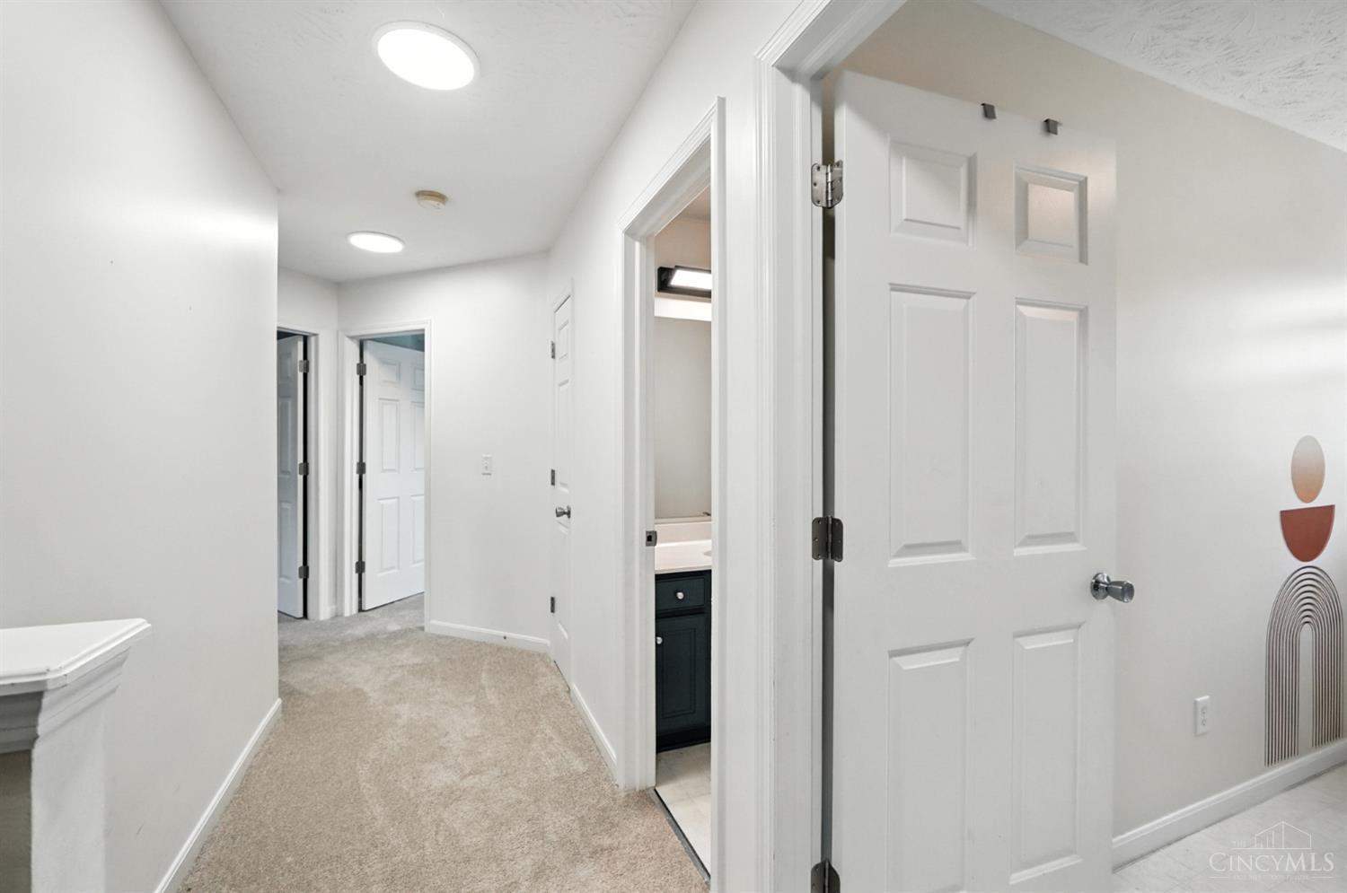 Deerfield Twp., Ohio 45040, United States, 4 Bedrooms Bedrooms, ,4 BathroomsBathrooms,Residential,Active,195818