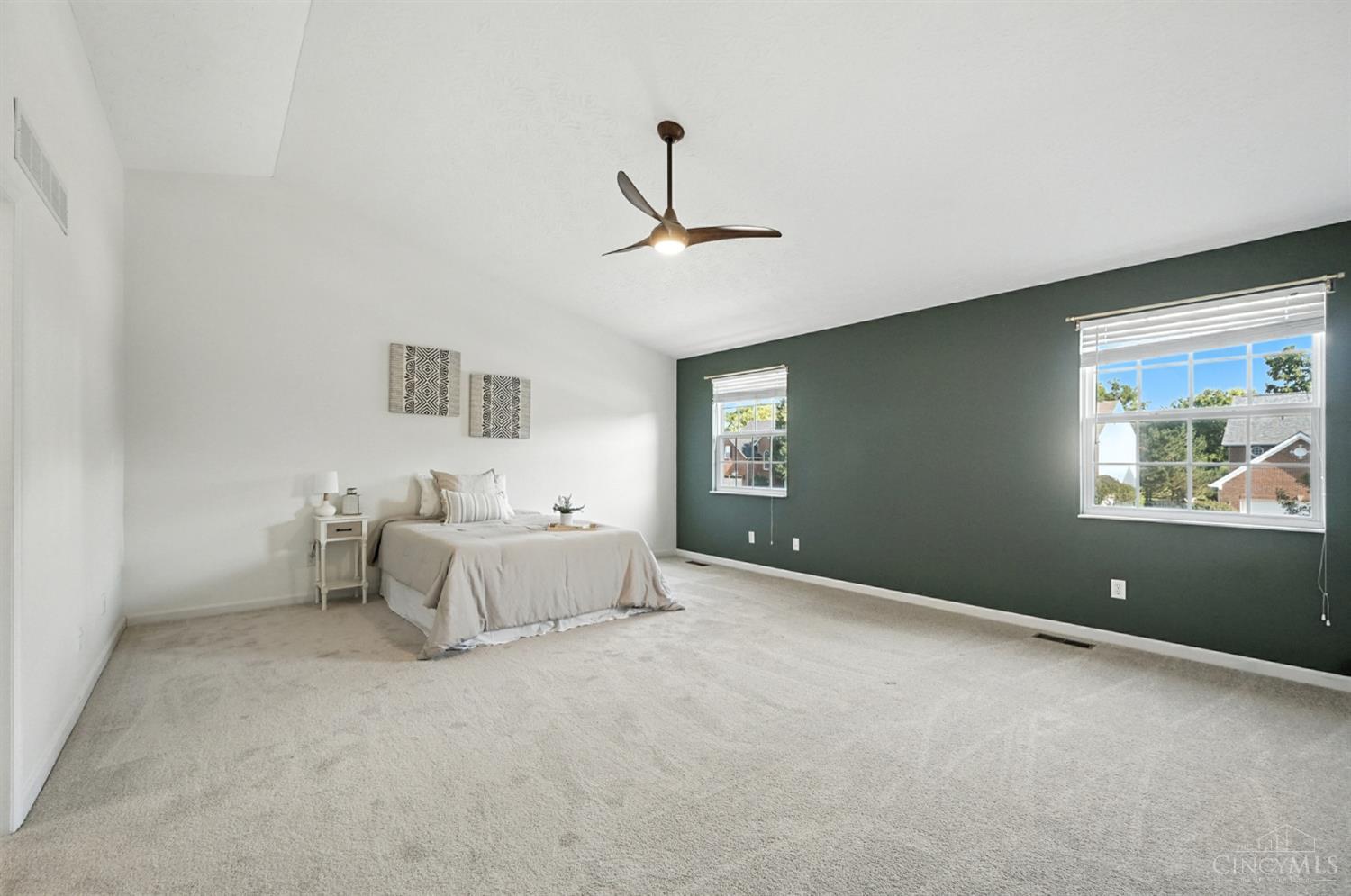 Deerfield Twp., Ohio 45040, United States, 4 Bedrooms Bedrooms, ,4 BathroomsBathrooms,Residential,Active,195818