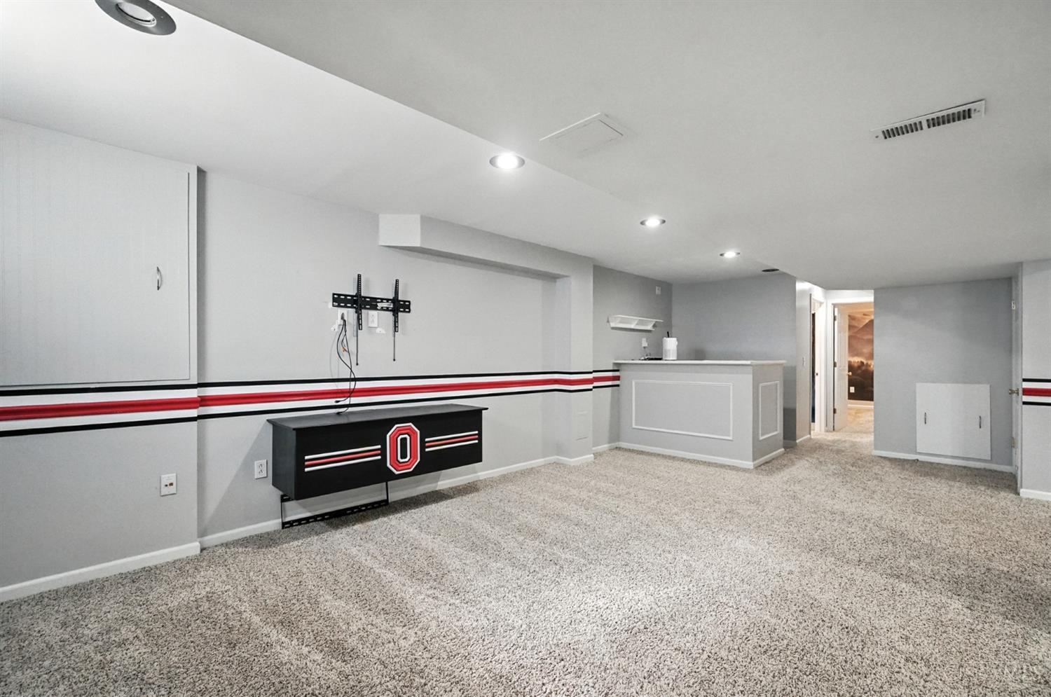 Deerfield Twp., Ohio 45040, United States, 4 Bedrooms Bedrooms, ,4 BathroomsBathrooms,Residential,Active,195818