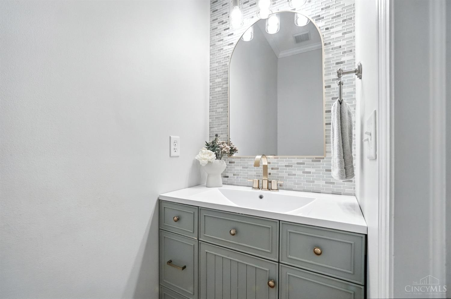 Deerfield Twp., Ohio 45040, United States, 4 Bedrooms Bedrooms, ,4 BathroomsBathrooms,Residential,Active,195818