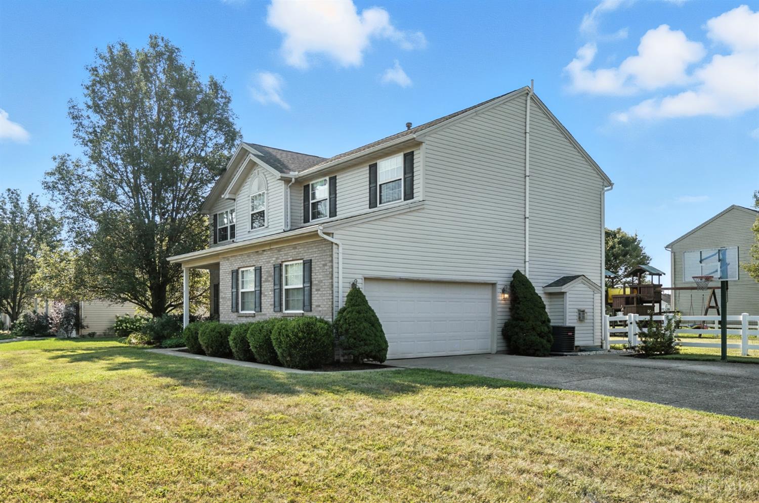 Deerfield Twp., Ohio 45040, United States, 4 Bedrooms Bedrooms, ,4 BathroomsBathrooms,Residential,Active,195818