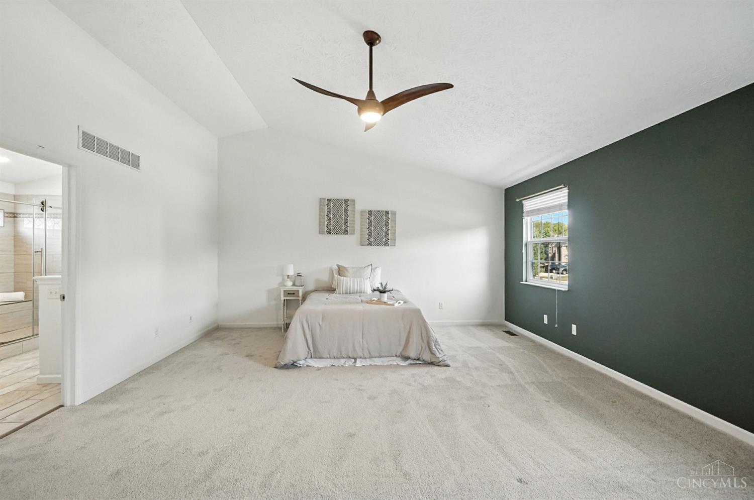 Deerfield Twp., Ohio 45040, United States, 4 Bedrooms Bedrooms, ,4 BathroomsBathrooms,Residential,Active,195818