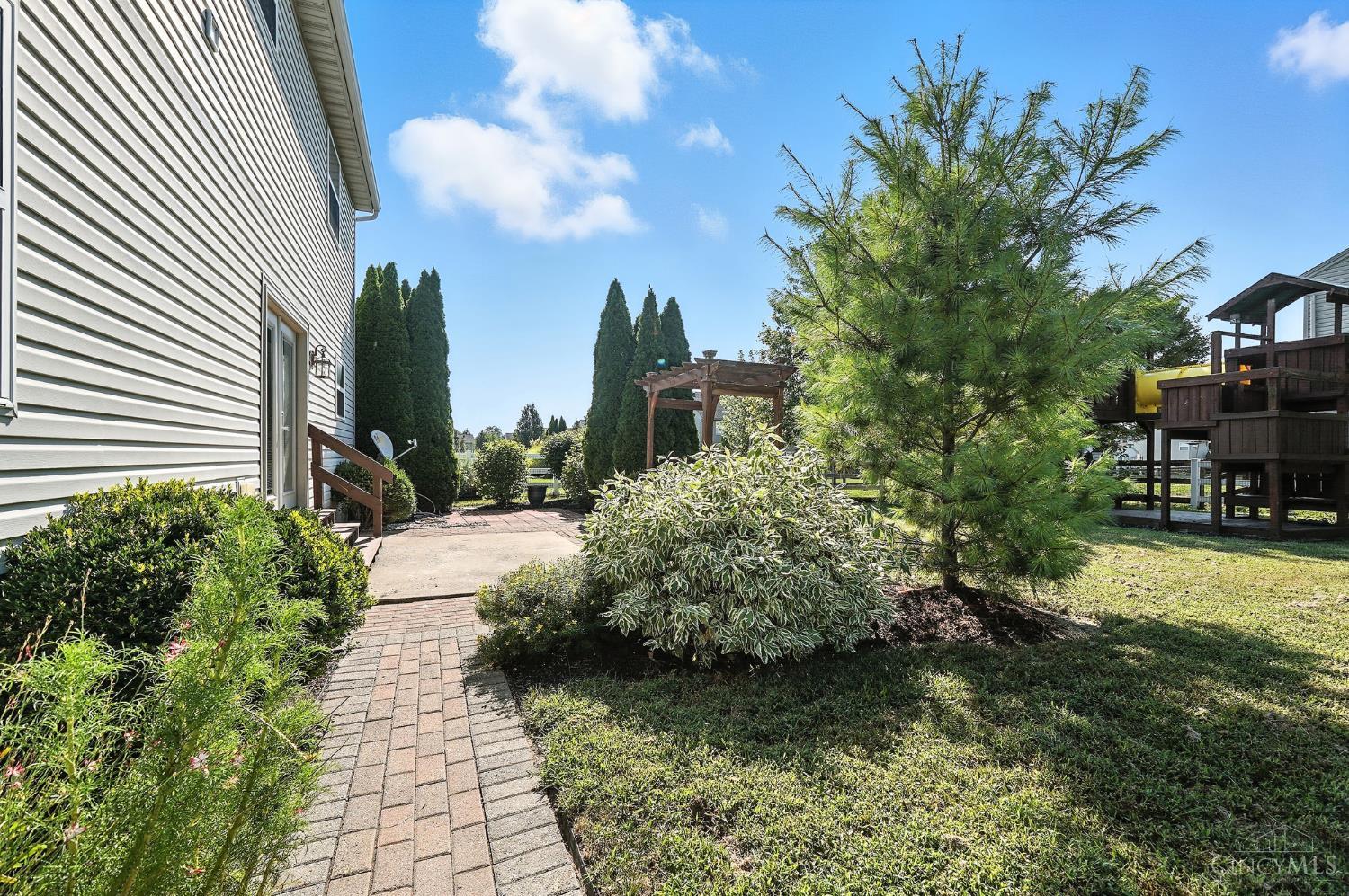 Deerfield Twp., Ohio 45040, United States, 4 Bedrooms Bedrooms, ,4 BathroomsBathrooms,Residential,Active,195818