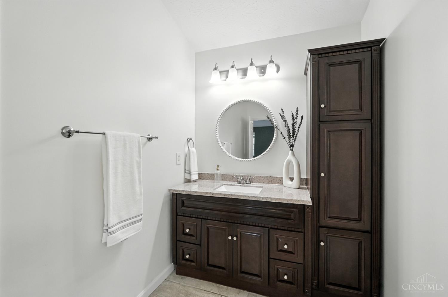 Deerfield Twp., Ohio 45040, United States, 4 Bedrooms Bedrooms, ,4 BathroomsBathrooms,Residential,Active,195818