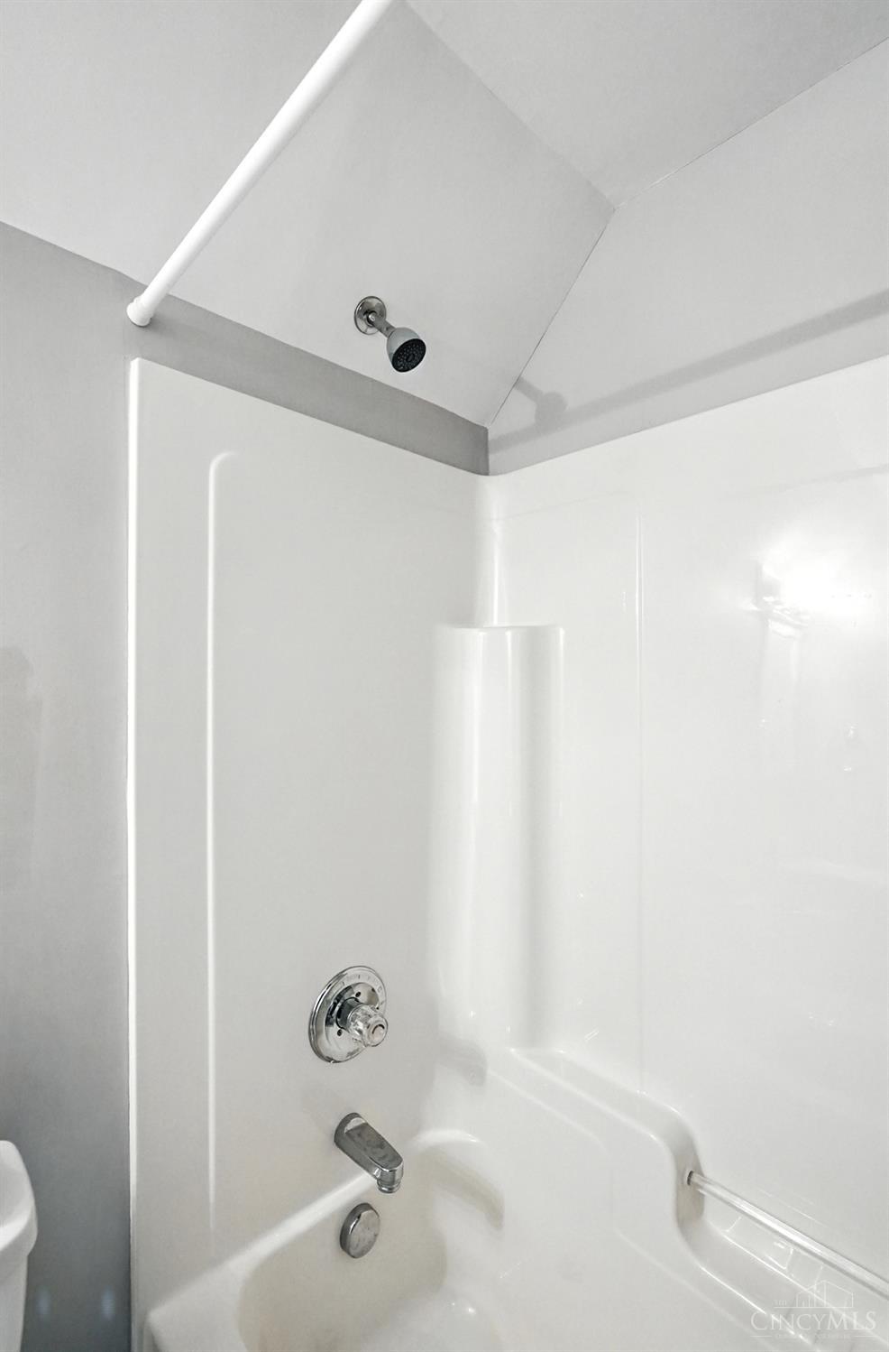 Deerfield Twp., Ohio 45040, United States, 4 Bedrooms Bedrooms, ,4 BathroomsBathrooms,Residential,Active,195818