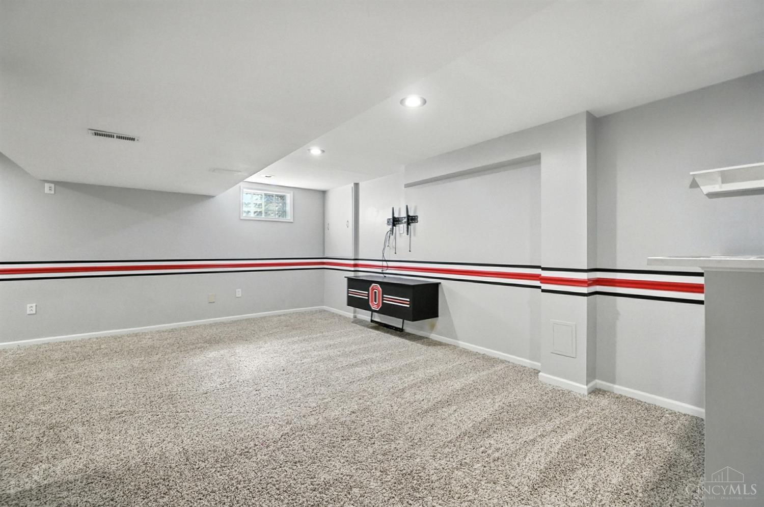 Deerfield Twp., Ohio 45040, United States, 4 Bedrooms Bedrooms, ,4 BathroomsBathrooms,Residential,Active,195818