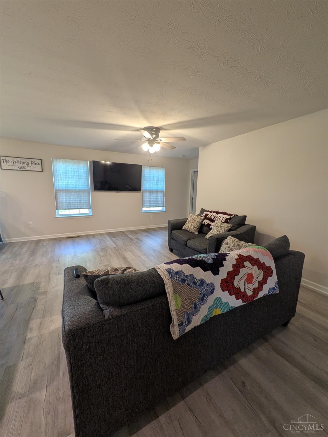 2408 Valleybrook Court, Batavia, Ohio image 8