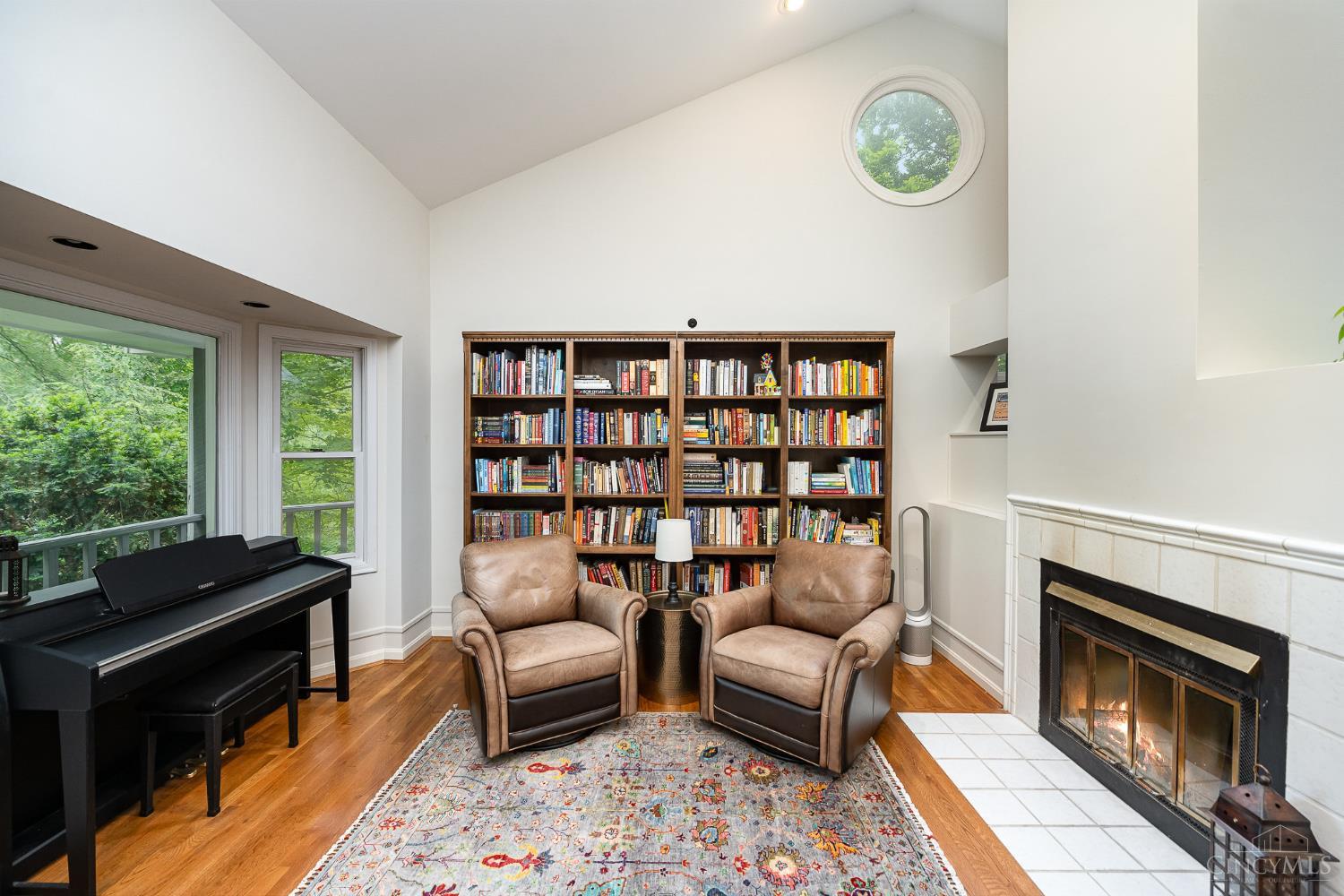 3845 Chimney Hill Drive, Blue Ash, Ohio image 6