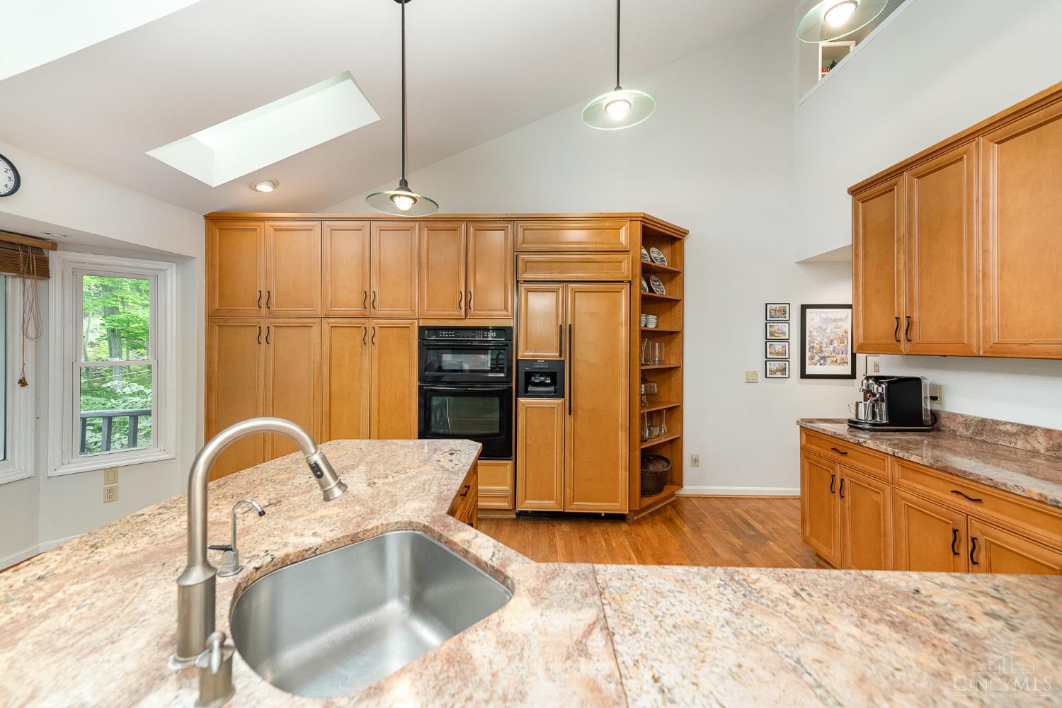 3845 Chimney Hill Drive, Blue Ash, Ohio image 17