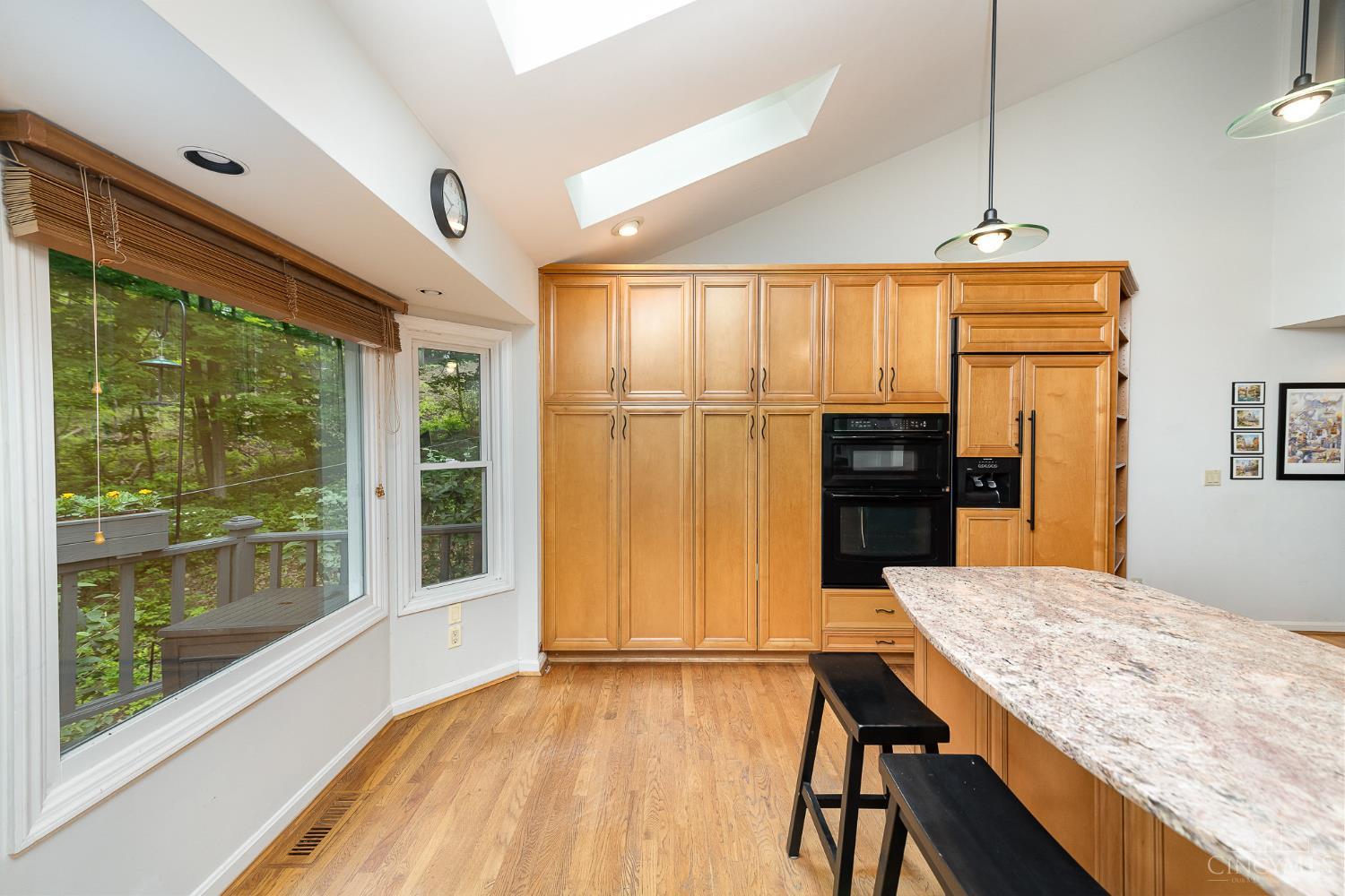 3845 Chimney Hill Drive, Blue Ash, Ohio image 16