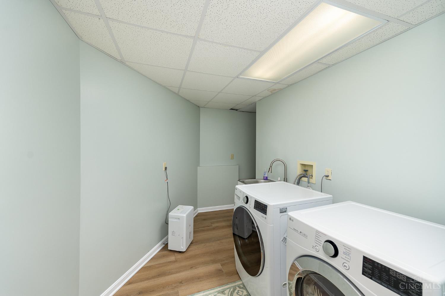3845 Chimney Hill Drive, Blue Ash, Ohio image 36
