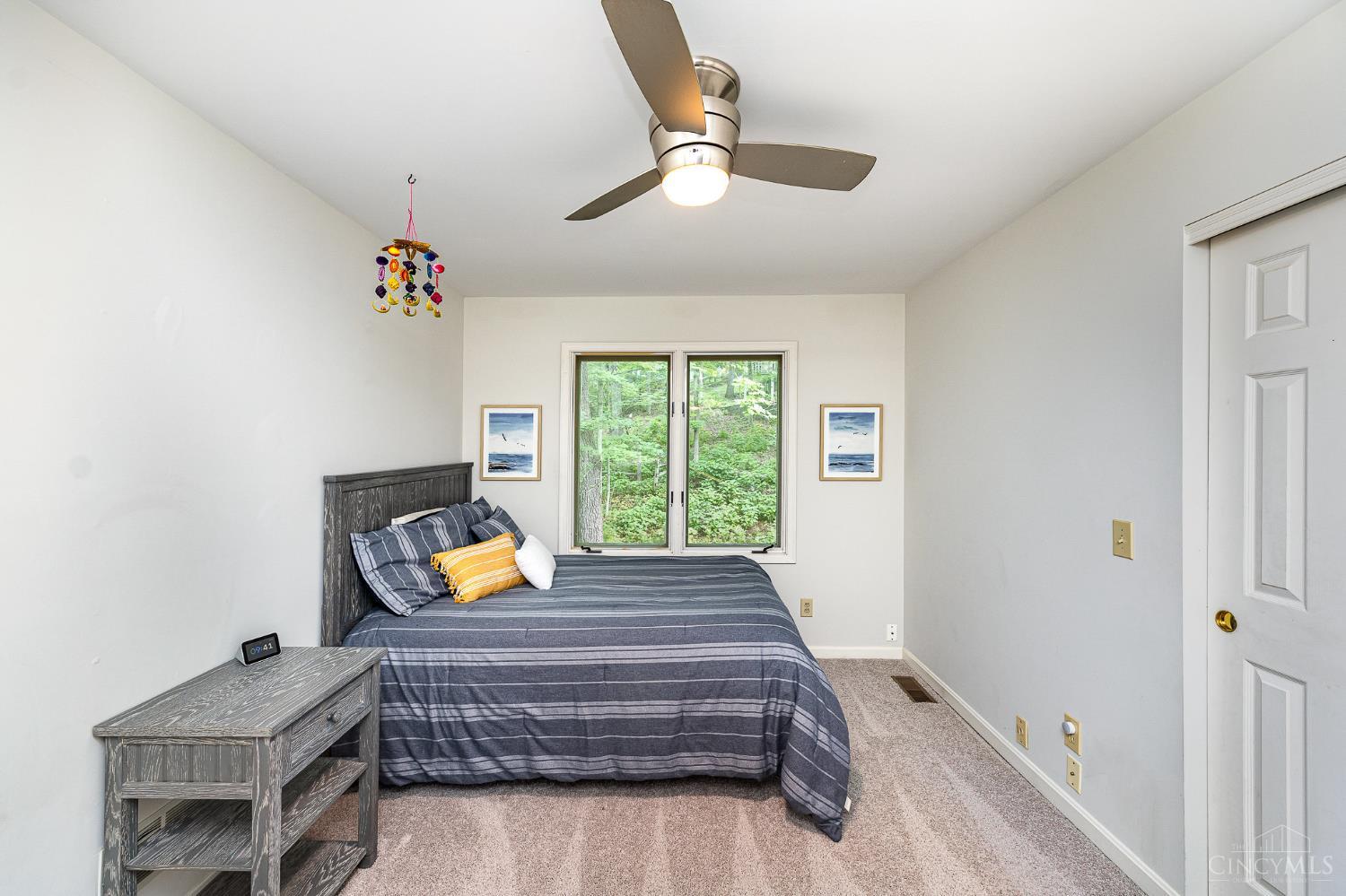 3845 Chimney Hill Drive, Blue Ash, Ohio image 31