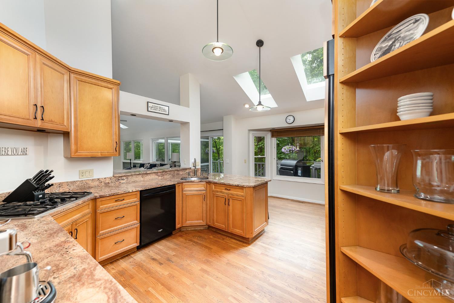 3845 Chimney Hill Drive, Blue Ash, Ohio image 18