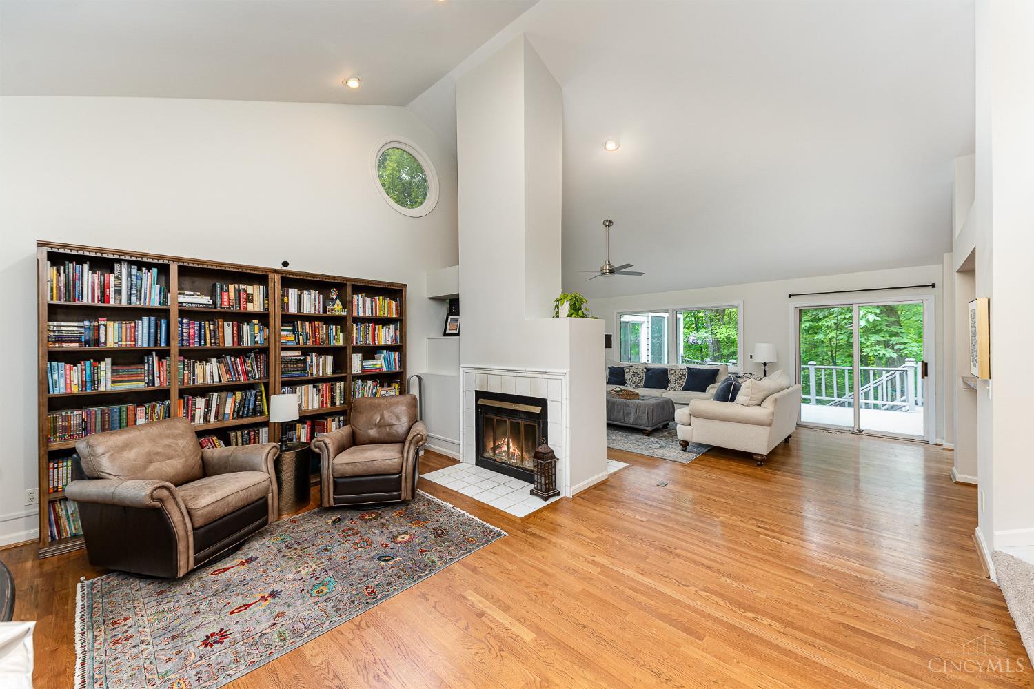3845 Chimney Hill Drive, Blue Ash, Ohio image 5
