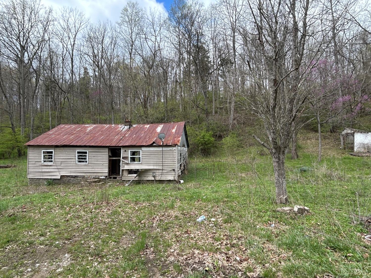 619 Felicity Cedron Rural Road, Franklin, Ohio image 2