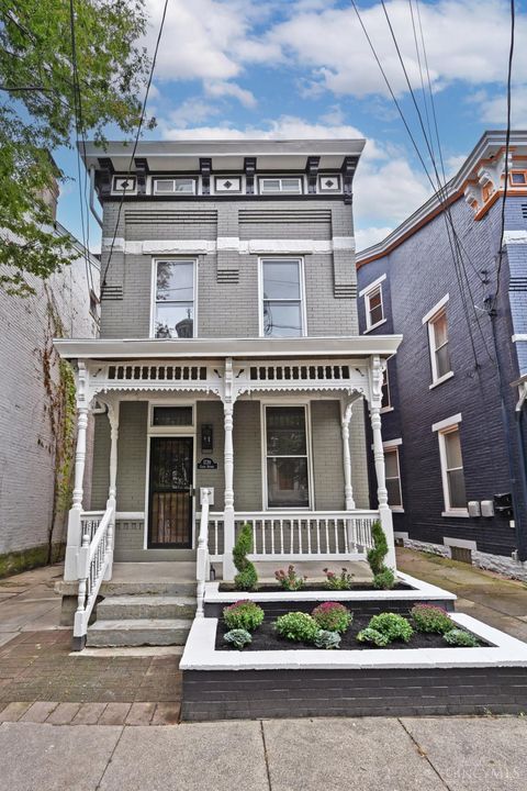 Photo of 1739 Chase Avenue, Cincinnati, OH 45223 (MLS # 1856563)