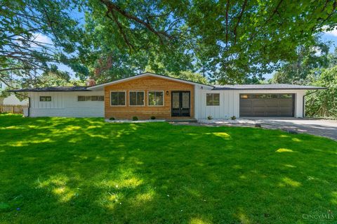 Photo of 7481 Heatherwood Lane, Anderson Township, OH 45244 (MLS # 1864795)