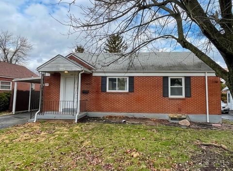 Photo of 337 E Dorothy Lane, Kettering, OH 45419 (MLS # 1871377)