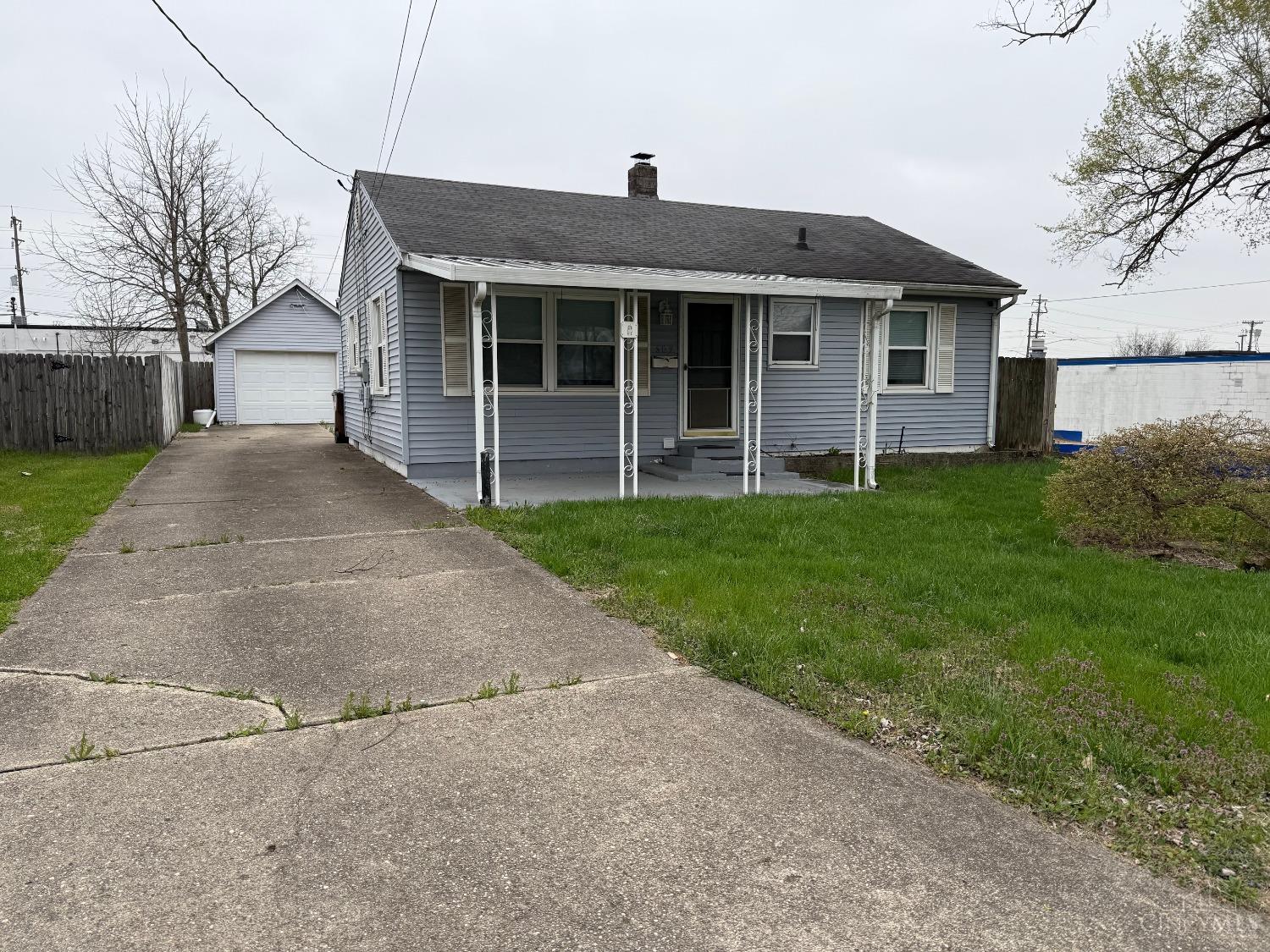609 Gideon Road, Middletown, Ohio image 1
