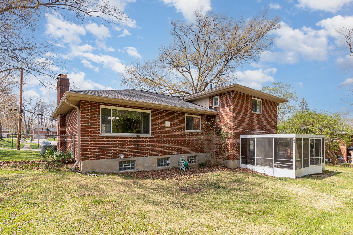 1538 Robinway Drive, Anderson Twp, Ohio image 20