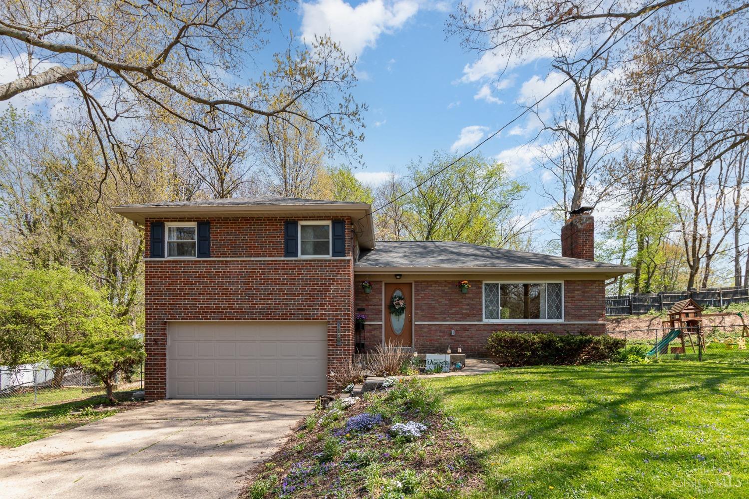 1538 Robinway Drive, Anderson Twp, Ohio image 1
