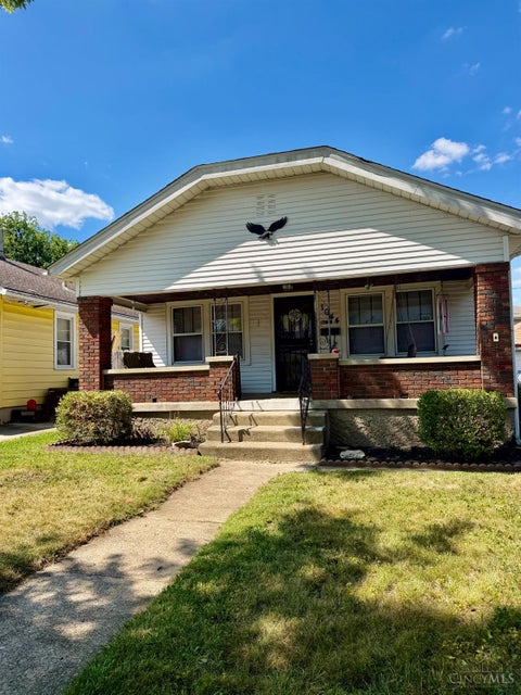 Homes For Sale - 1044 Clinton Avenue<br/> Hamilton, OH 45015