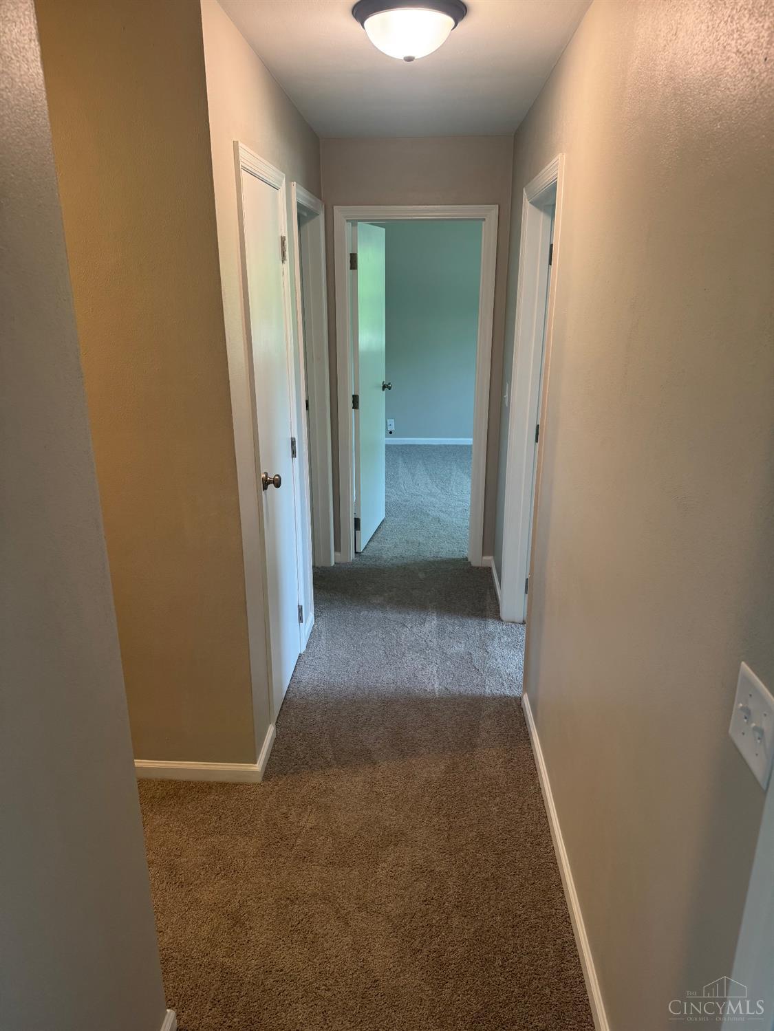 2970 Pleasant Ridge Drive, Fairfield Twp, Ohio image 21
