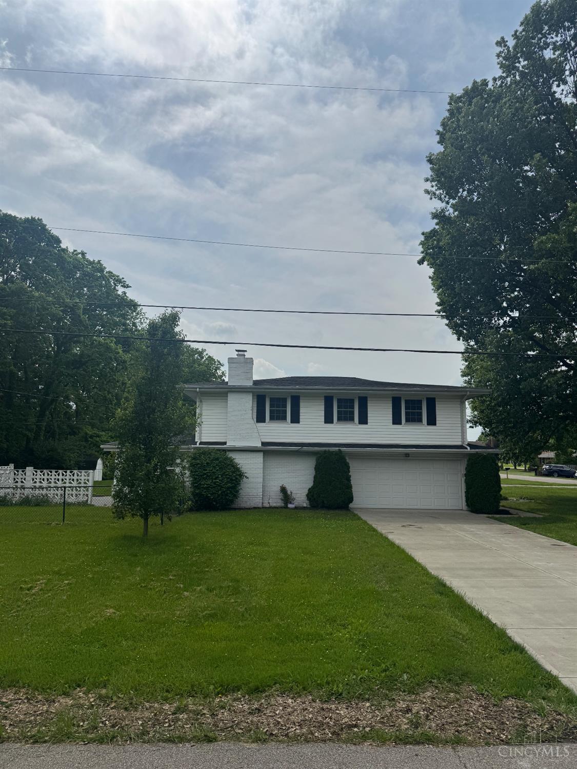 2970 Pleasant Ridge Drive, Fairfield Twp, Ohio image 3