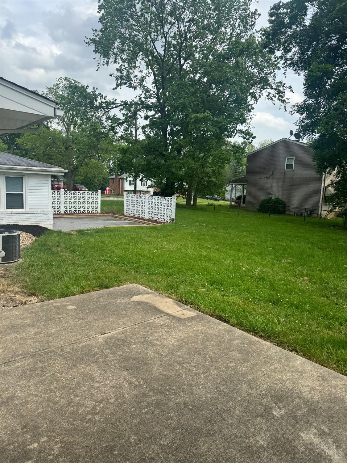 2970 Pleasant Ridge Drive, Fairfield Twp, Ohio image 9