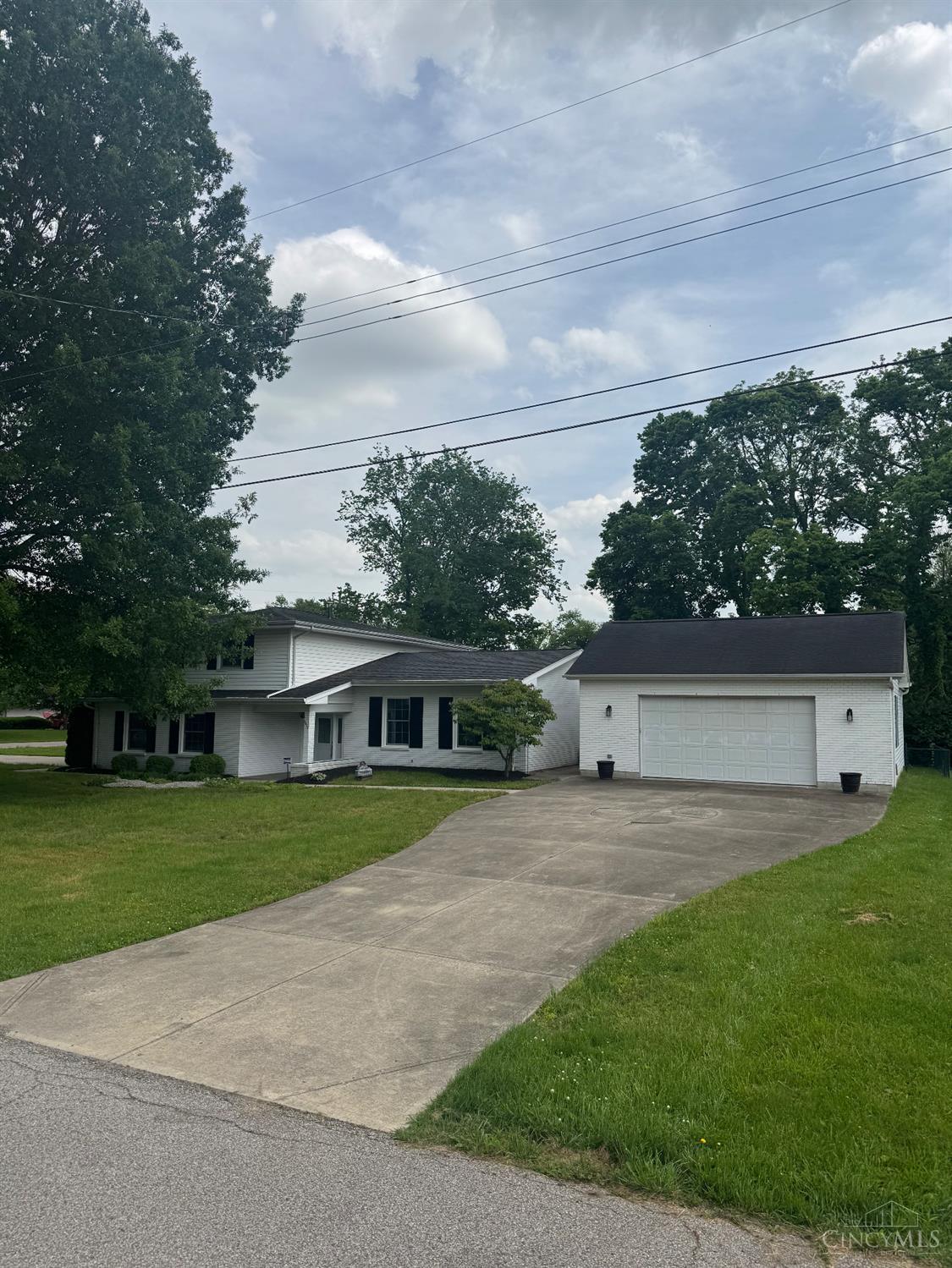 2970 Pleasant Ridge Drive, Fairfield Twp, Ohio image 1