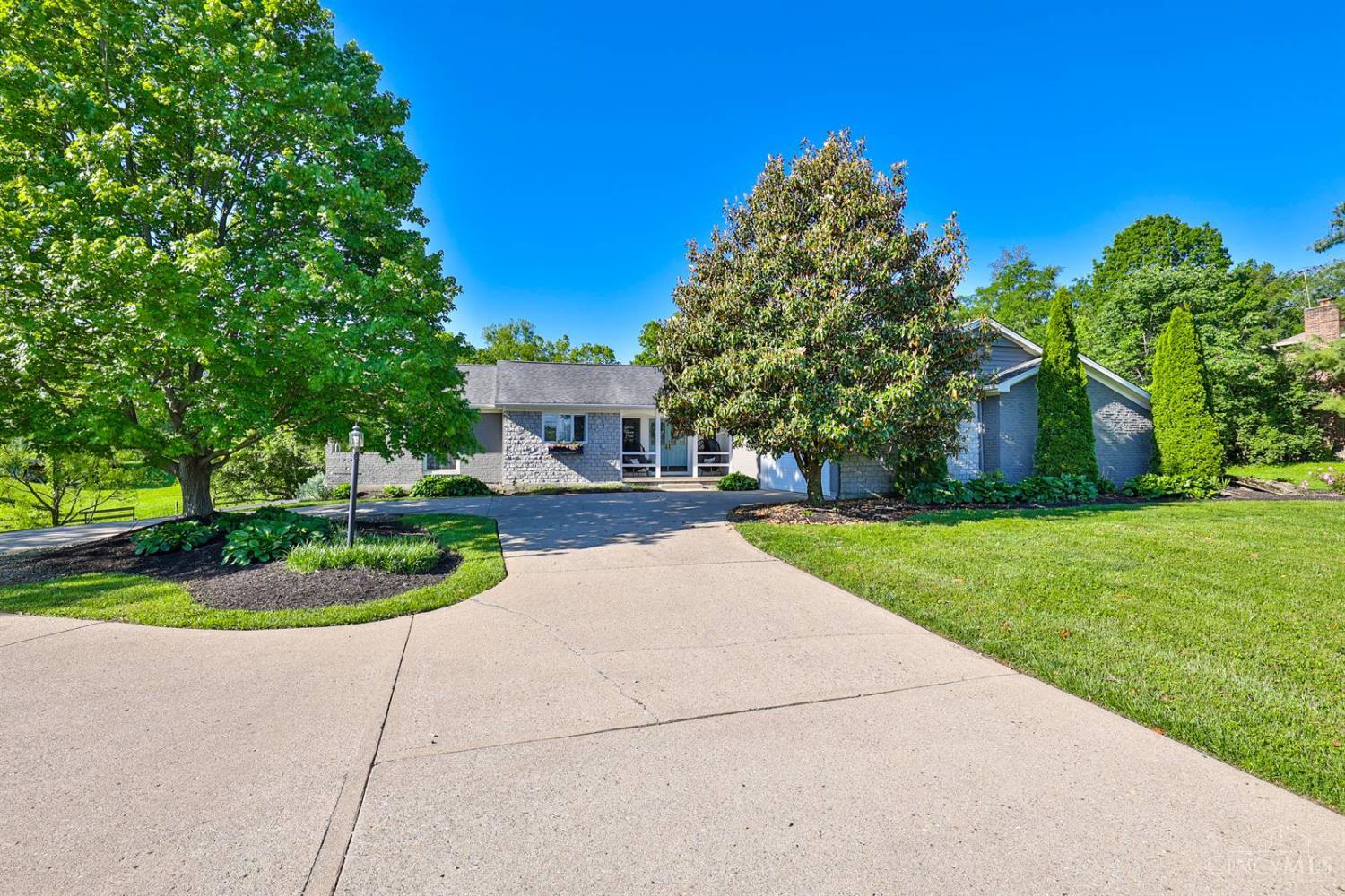 5065 Bethany Road, Mason, Ohio image 1
