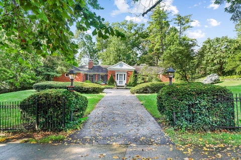 Photo for 155 Magnolia Avenue