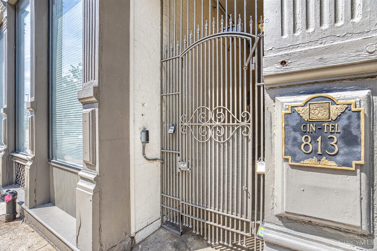 813 Broadway Street 302