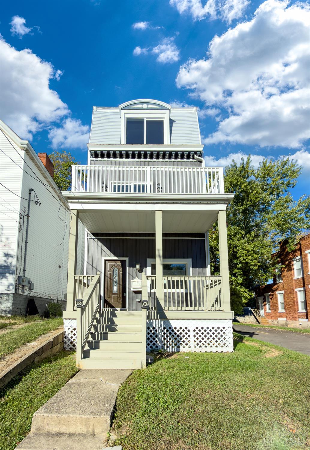 3315 Fairfield Avenue