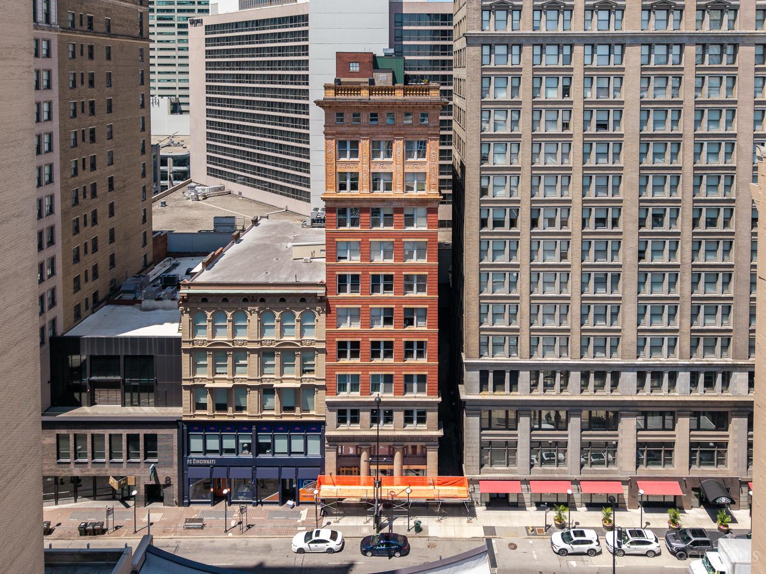 18 E Fourth Street 901