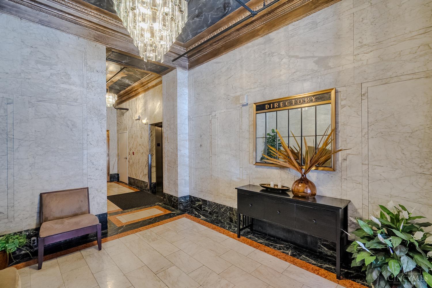18 E Fourth Street 901