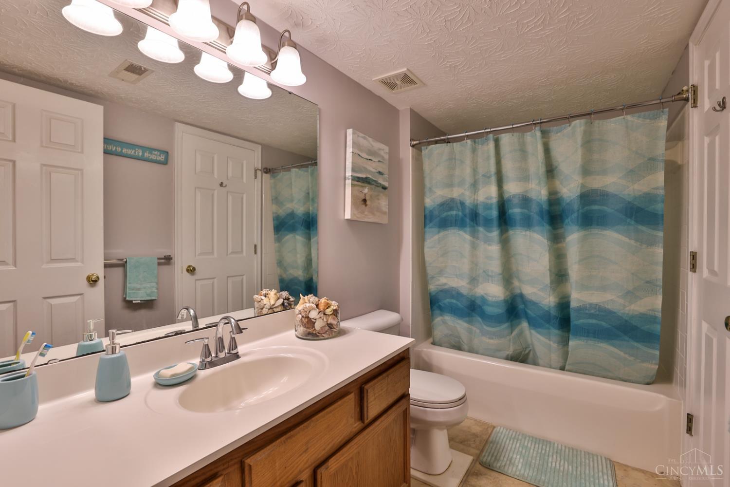 301 Fencerail Way #B, Milford, Ohio image 23