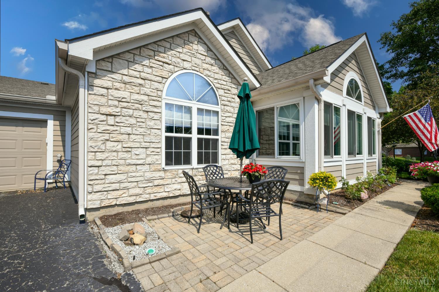 Washington Twp, Ohio 45458, United States, 2 Bedrooms Bedrooms, ,2 BathroomsBathrooms,Residential,Active,160942