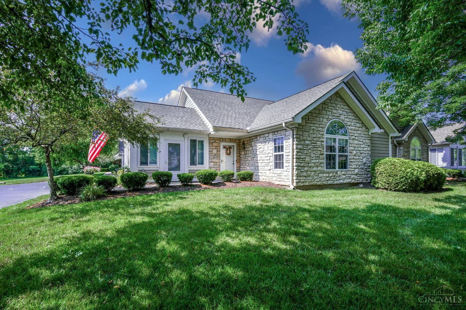 Washington Twp, Ohio 45458, United States, 2 Bedrooms Bedrooms, ,2 BathroomsBathrooms,Residential,Active,160942