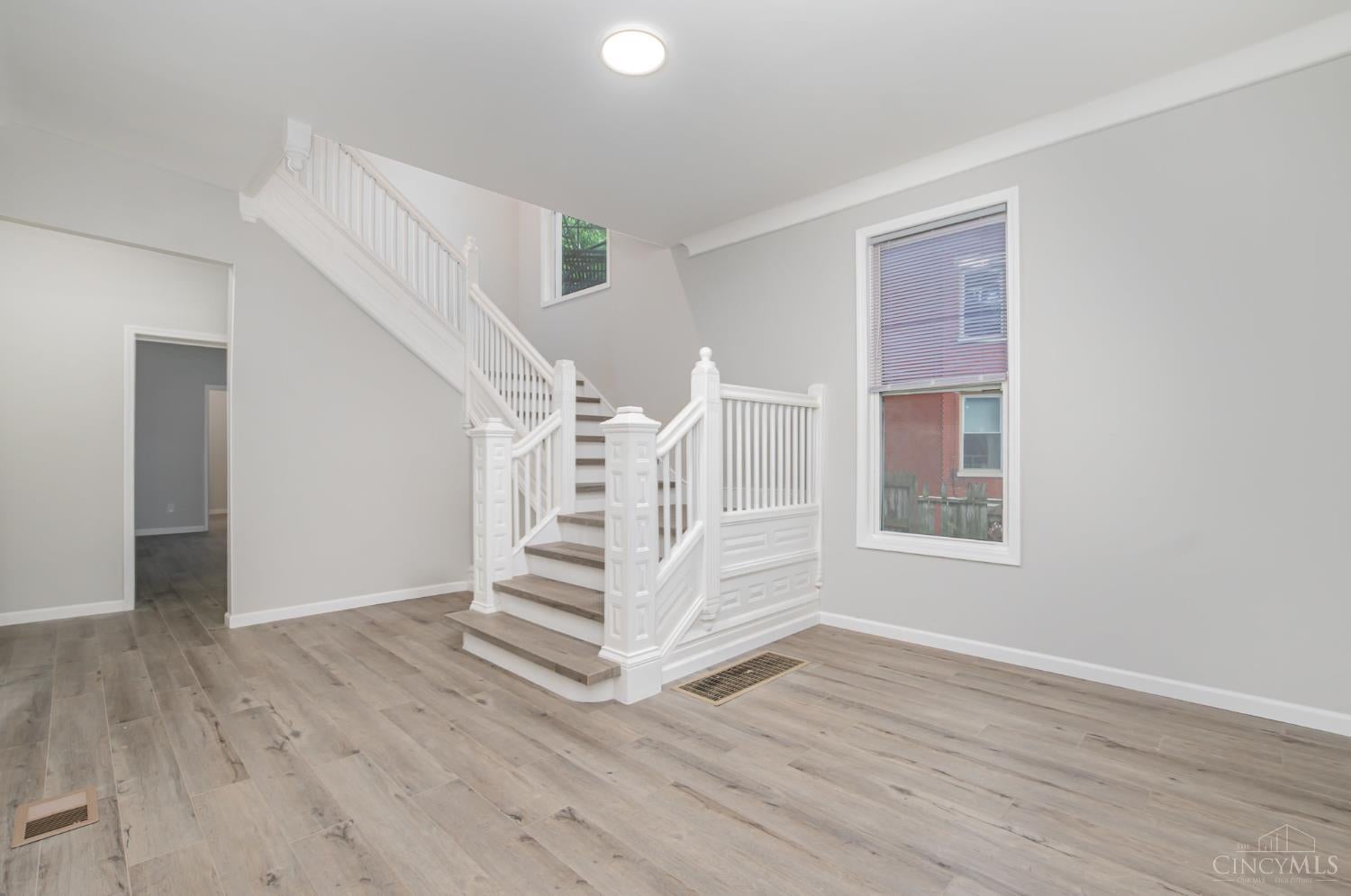 2213 Highland Avenue